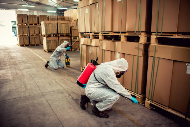 Best Commercial Pest Control Services  in Oak Park Heights, MN